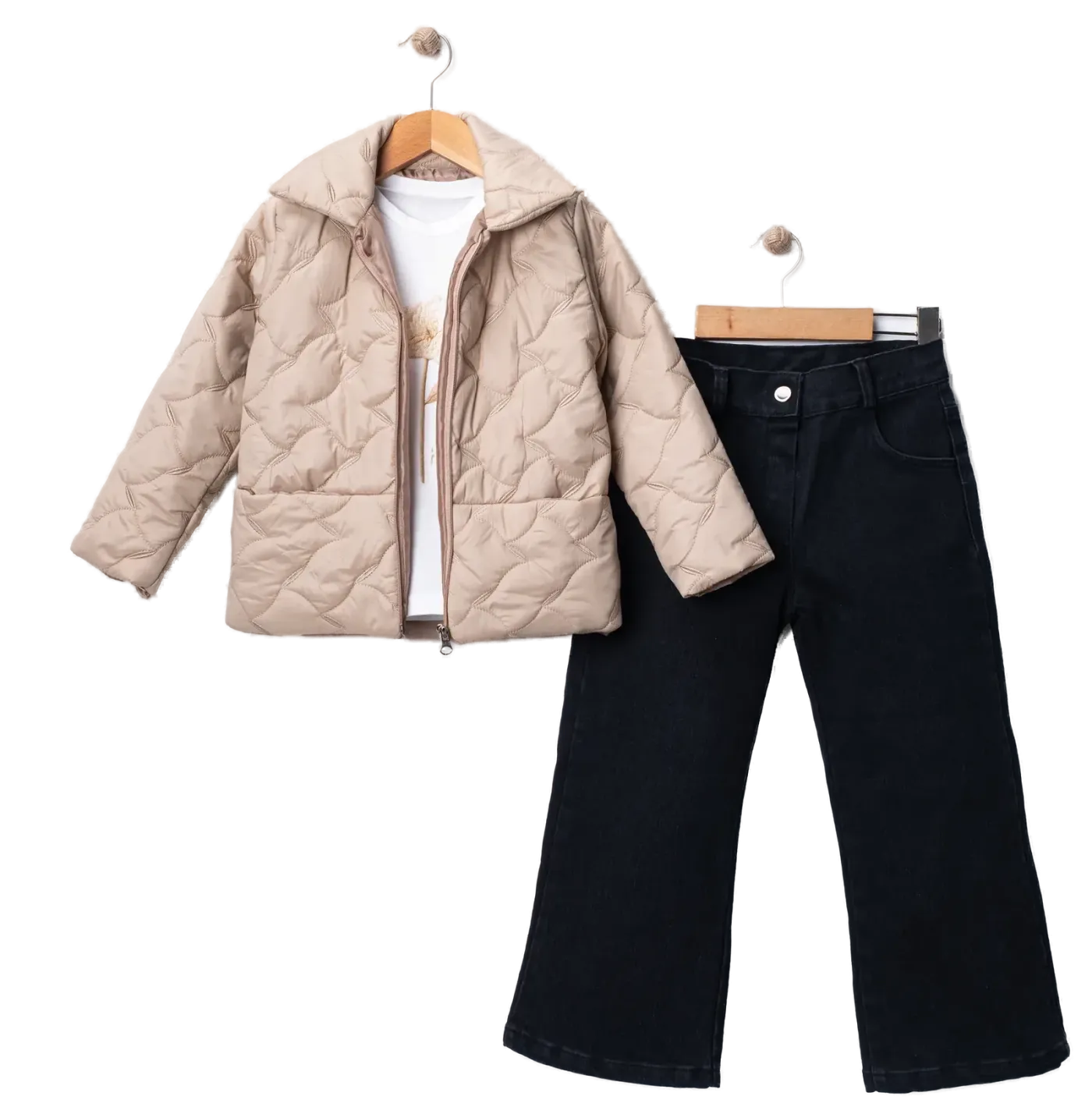 Model 4048 — Kapitone mont, tişört ve kot pantolon — Model 4048, 6–9 Yaş